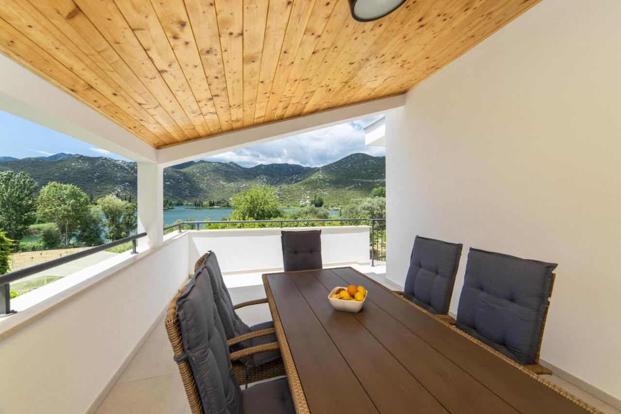 Holiday Home Lago Verde Peracko Blato Luaran gambar